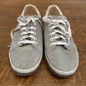 JOHNSTON & MURPHY LIGHT GREY LACE UP SHEEPSKIN SNEAKERS
